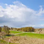 Im Freizeitpark Weissenhaeuser 公寓 *