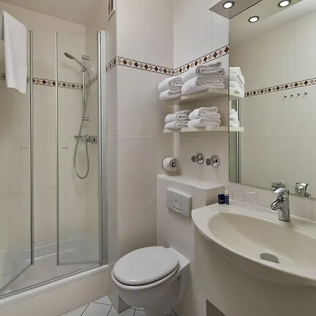 Im Freizeitpark Weissenhaeuser Appartement *